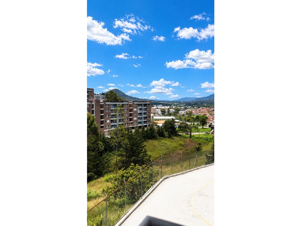 Hermoso apartamento en excelente ubicación en La Ceja, Antioquia. — foto 4