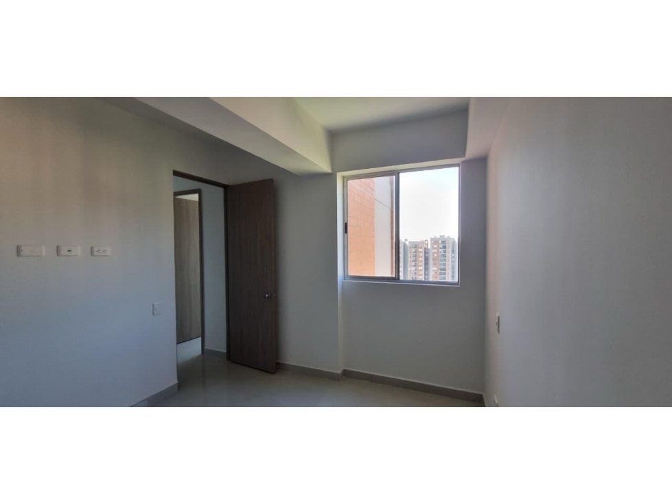 HERMOSO APARTAMENTO EN LAS CHIMENEAS UNIDAD COMPLETA PISO ALTO — foto 6