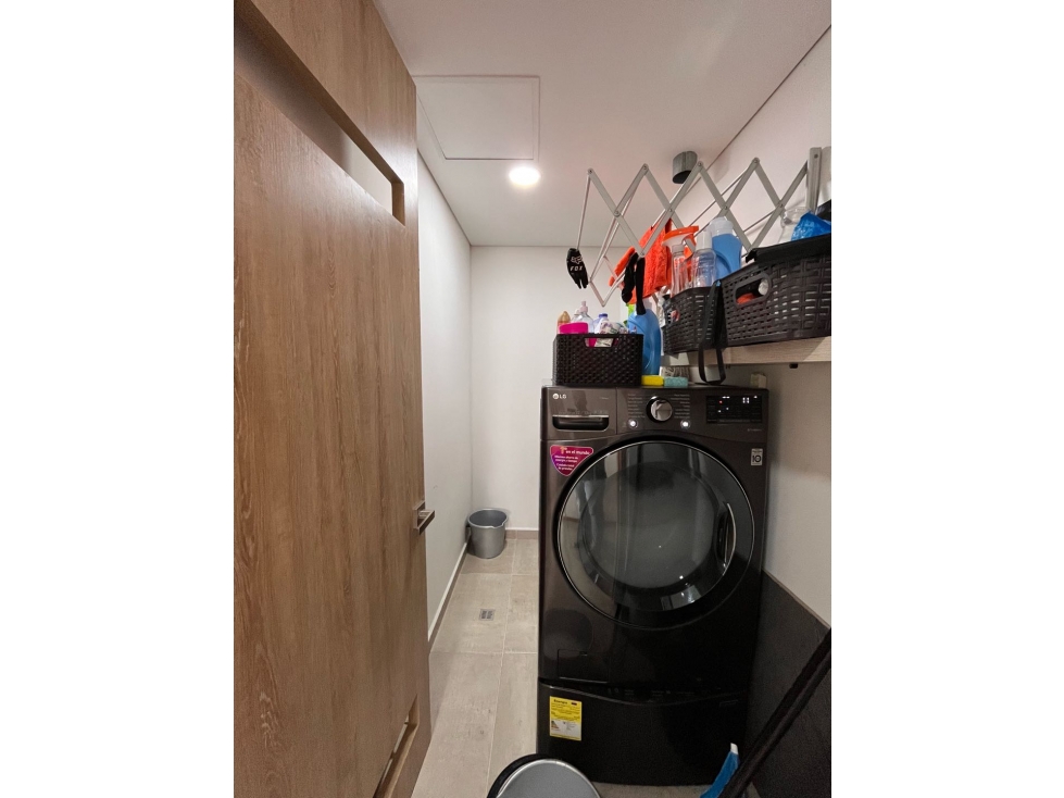 HERMOSO APARTAMENTO EN MEDELLÍN SECTORLAS PALMAS CON VISTA A LA CIUDAD — foto 4