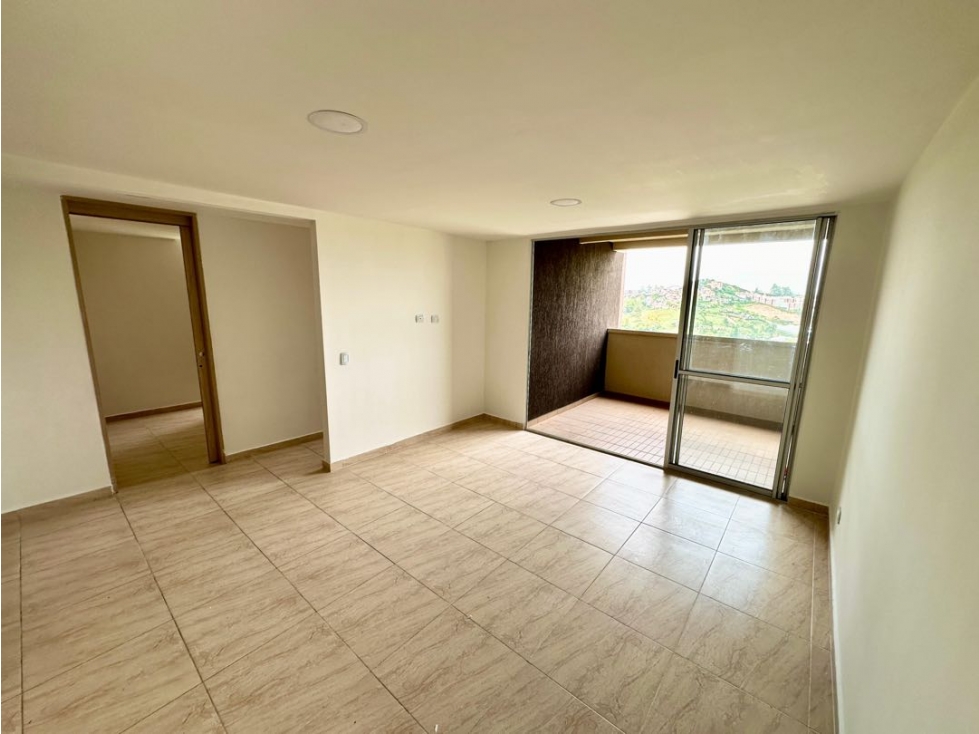 Hermoso apartamento en Marinilla en unidad cerrada — foto 2