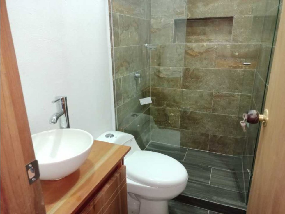 HERMOSO APARTAMENTO EN PRIMER PISO CON GARAJE Y LINDOS ACABADOS — foto 6