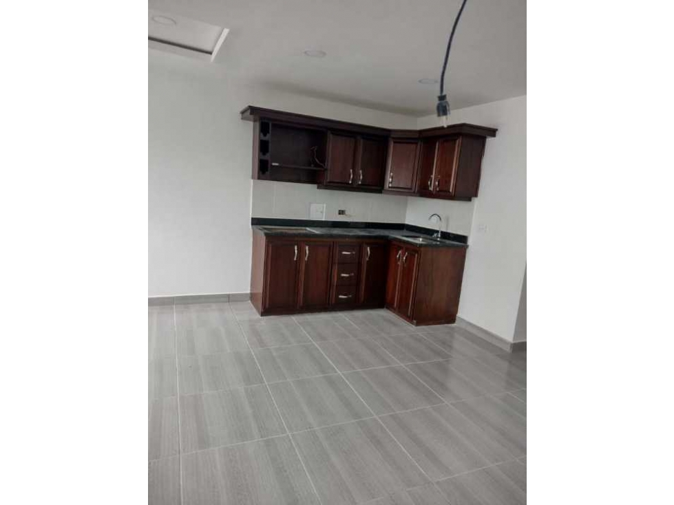 HERMOSO APARTAMENTO EN PRIMER PISO EN EXCELENTE UBICACIÓN Y VECINDARIO — foto 2