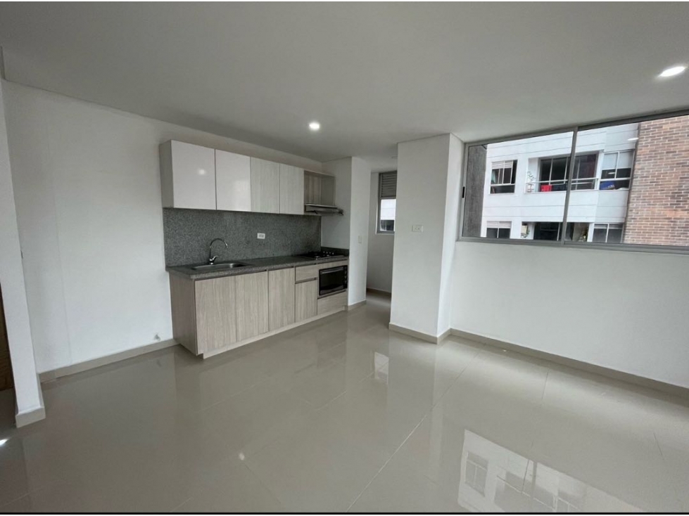 HERMOSO APARTAMENTO EN SABANETA PARTE PLANA PISO ALTO LINDA VISTA