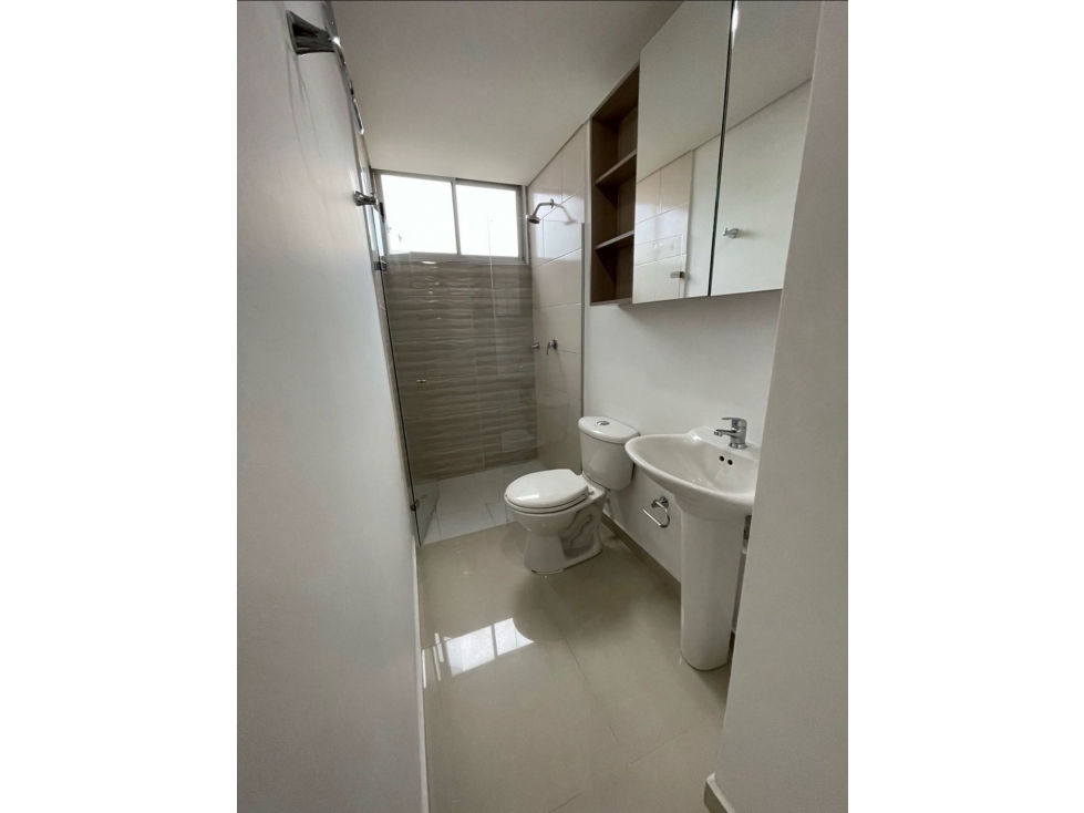 HERMOSO APARTAMENTO EN SABANETA PARTE PLANA PISO ALTO LINDA VISTA — foto 5