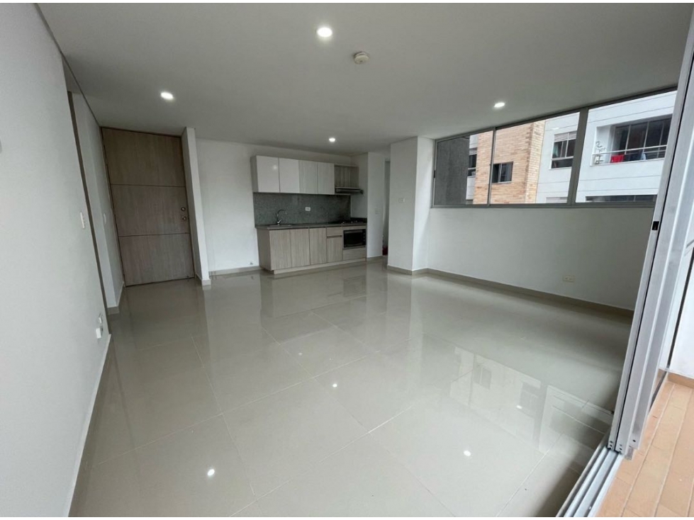 HERMOSO APARTAMENTO EN SABANETA PARTE PLANA PISO ALTO LINDA VISTA — foto 6