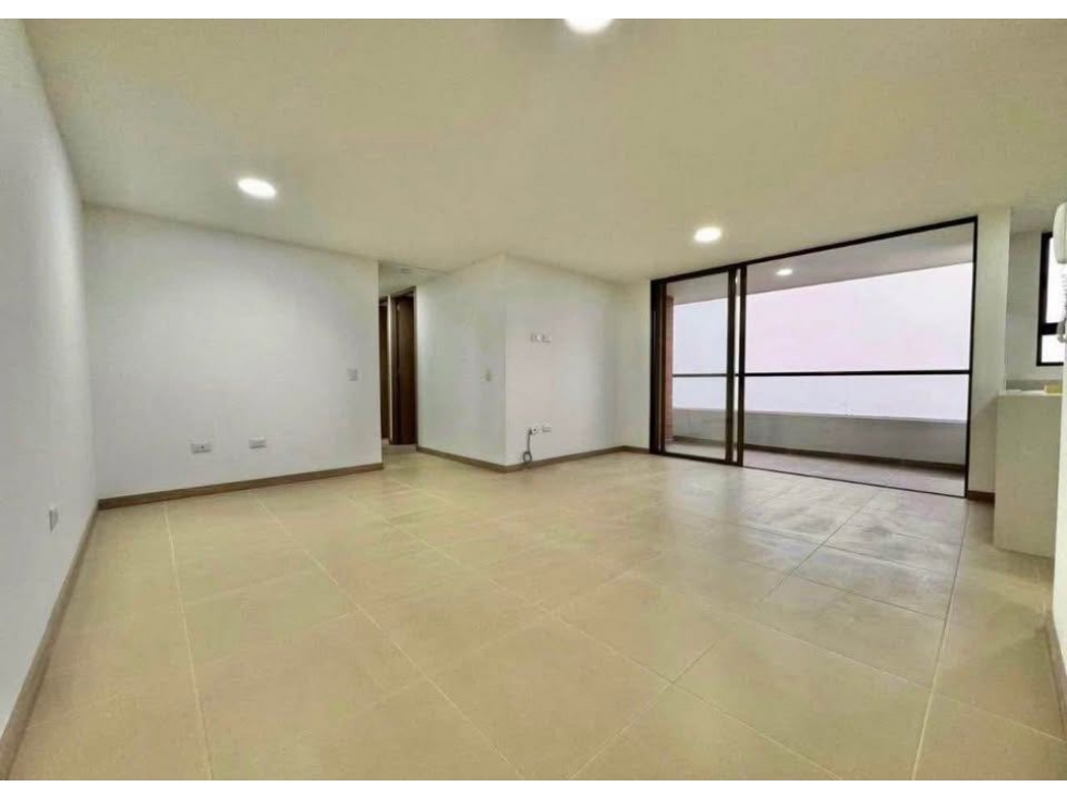 HERMOSO APARTAMENTO EN SABANETA CERCA DE LA VAQUITA PISO ALTO — foto 3