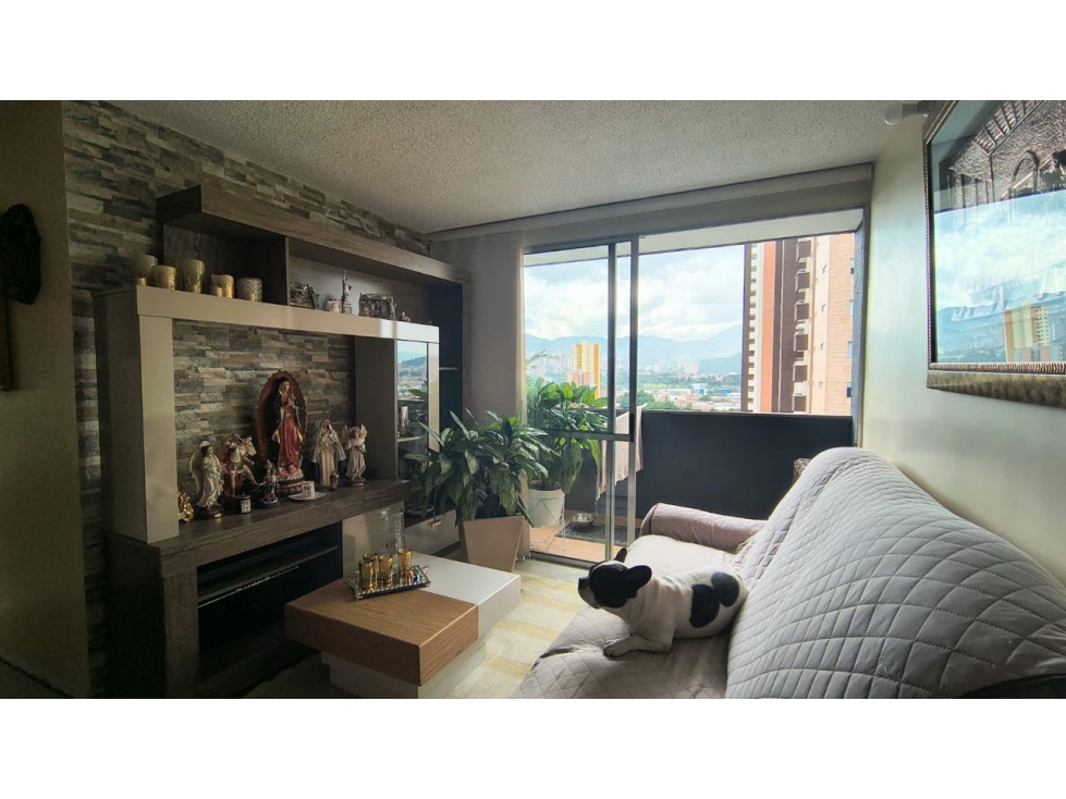 HERMOSO APARTAMENTO EN SABANETA PISO MEDIO UBICADO EN PARTE PLANA