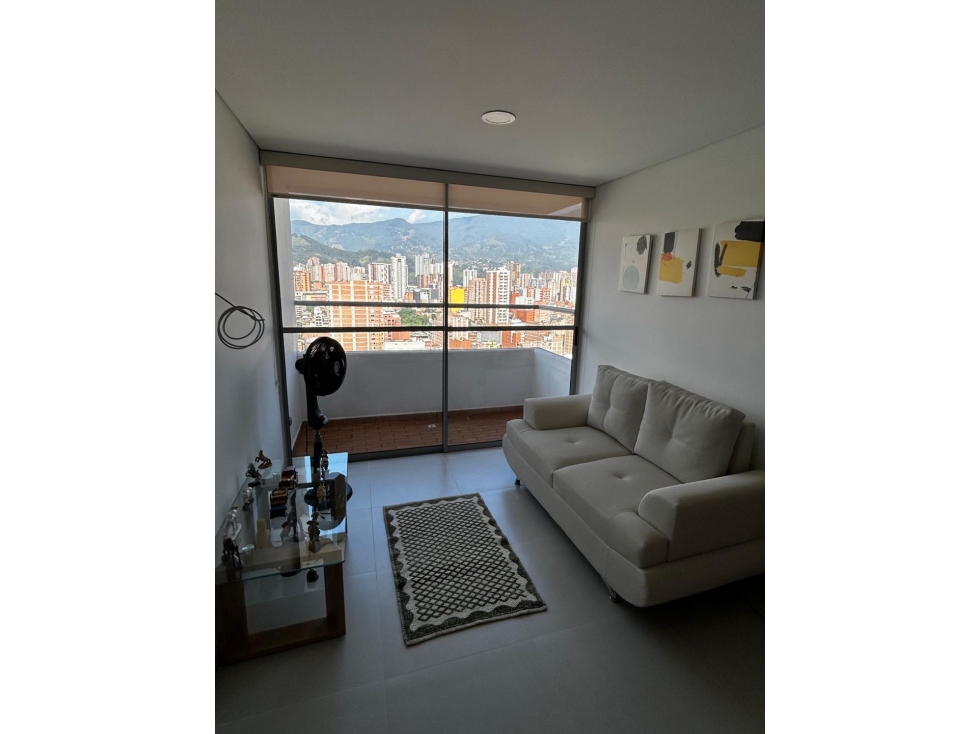 HERMOSO APARTAMENTO EN SABANETA PARTE PLANA CON LINDA VISTA AMOBLADO