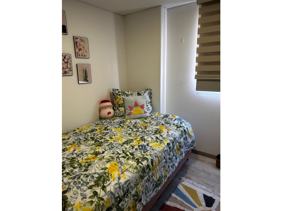 HERMOSO APARTAMENTO EN SABANETA PARTE PLANA CON LINDA VISTA AMOBLADO — foto 3