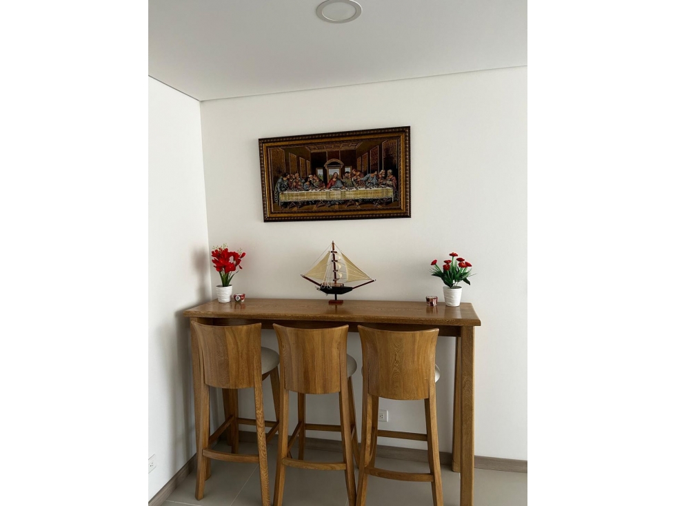 HERMOSO APARTAMENTO EN SABANETA PARTE PLANA CON LINDA VISTA AMOBLADO — foto 4