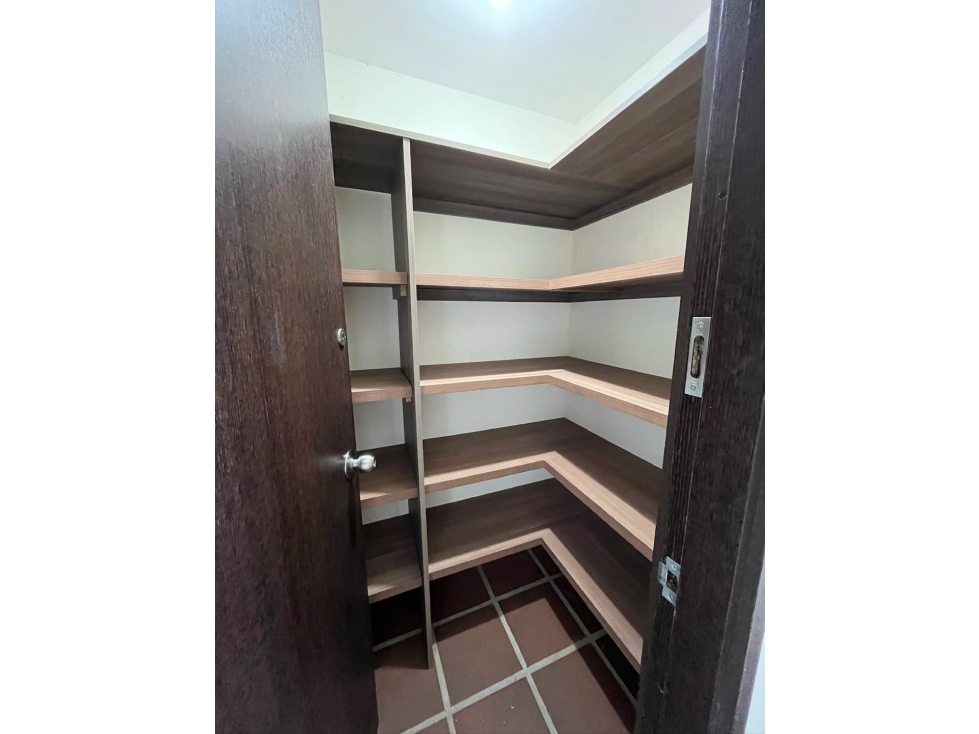 HERMOSO APARTAMENTO EN SABANETA PISO ALTO HERMOSA VISTA A LA CIUDAD — foto 5