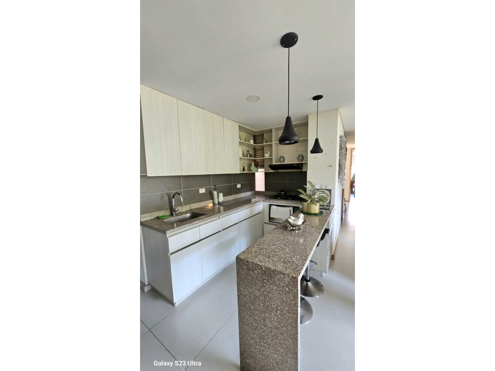 Hermoso Apartamento en sabaneta- san remo, vista a la montaña