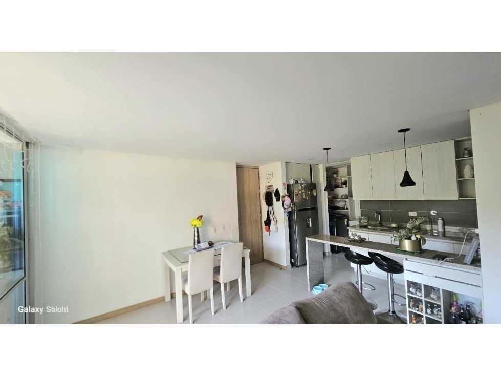 Hermoso Apartamento en sabaneta- san remo, vista a la montaña — foto 4