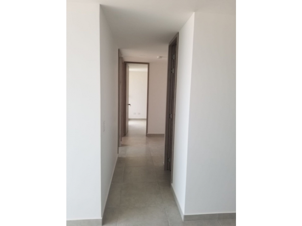 HERMOSO APARTAMENTO EN SABANETA SECTOR LAS LOMITAS PISO ALTO Y VISTA — foto 6