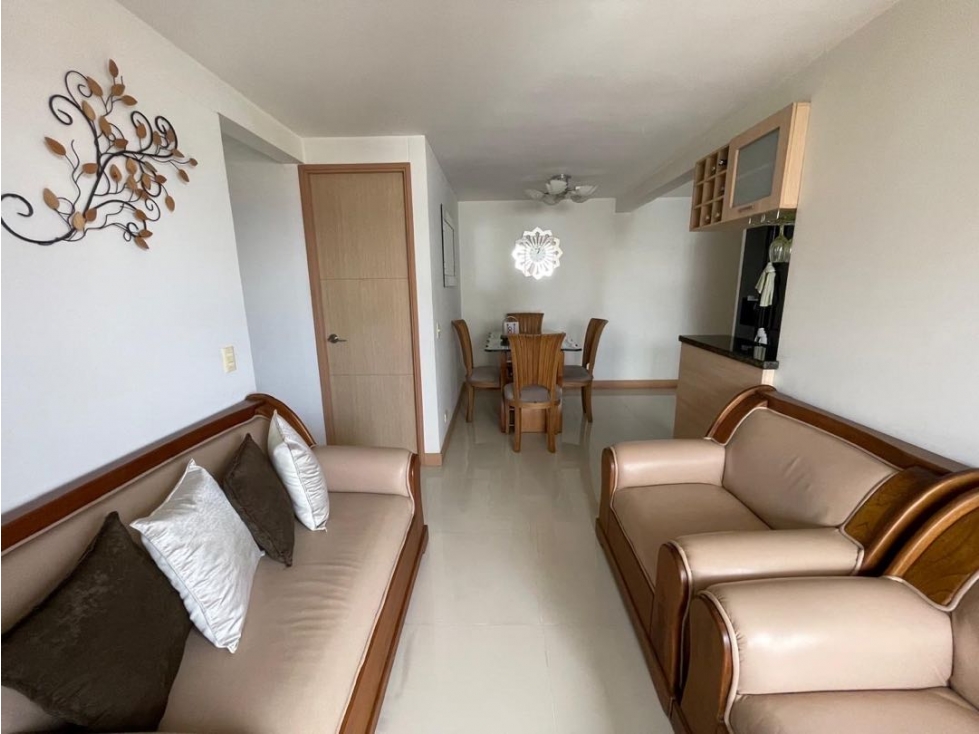 HERMOSO APARTAMENTO EN SABANETA SECTOR CERCA AL CEIPA PISO ALTO — foto 4