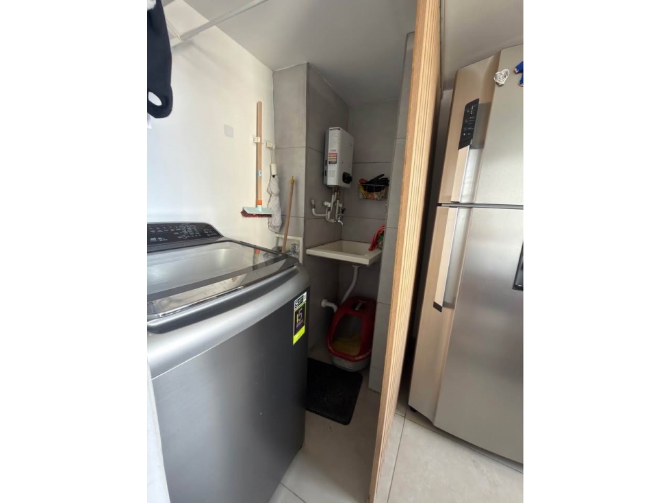 HERMOSO APARTAMENTO EN SABANETA LOMA DE MARÍA AUXILIADORA LINDA VISTA — foto 2