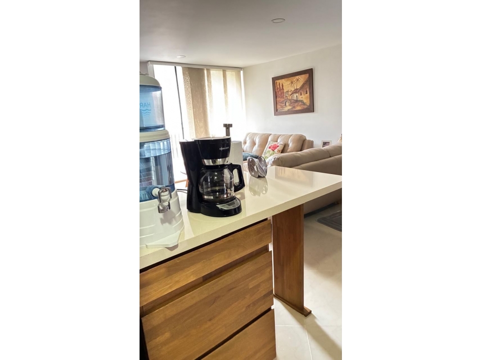 HERMOSO APARTAMENTO EN SABANETA SECTOR LOMA DE AVES MARIAS — foto 2
