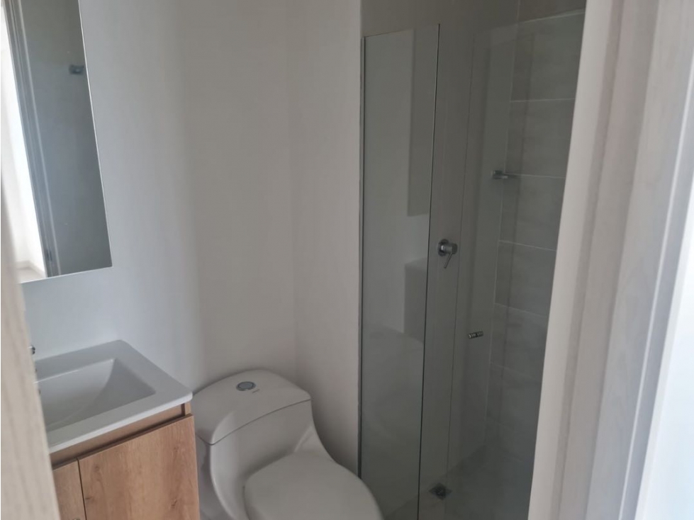 HERMOSO APARTAMENTO EN SURAMÉRICA CERCA AL MALL EXCELENTE UNIDAD — foto 4