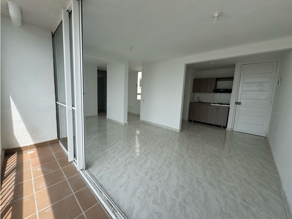 HERMOSO APARTAMENTO EN VALLE DEL LILI -BELLATERRA