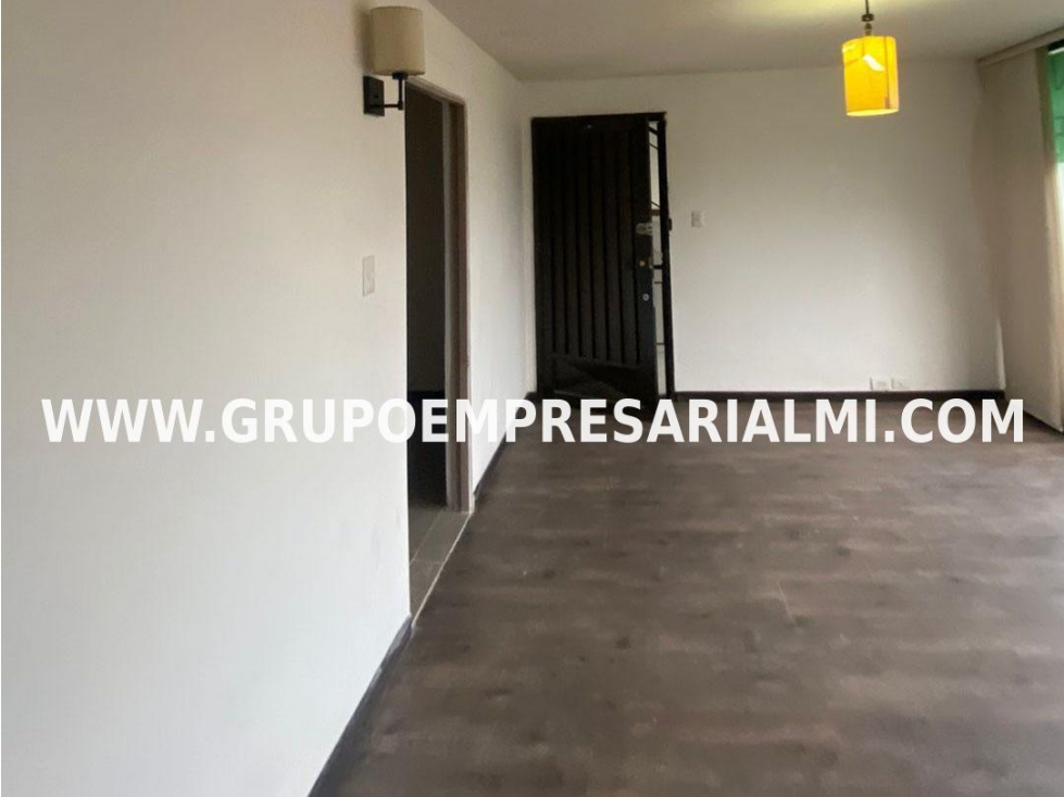 HERMOSO APARTAMENTO EN VENTA - SECTOR LAURELES COD: 27520 — foto 3