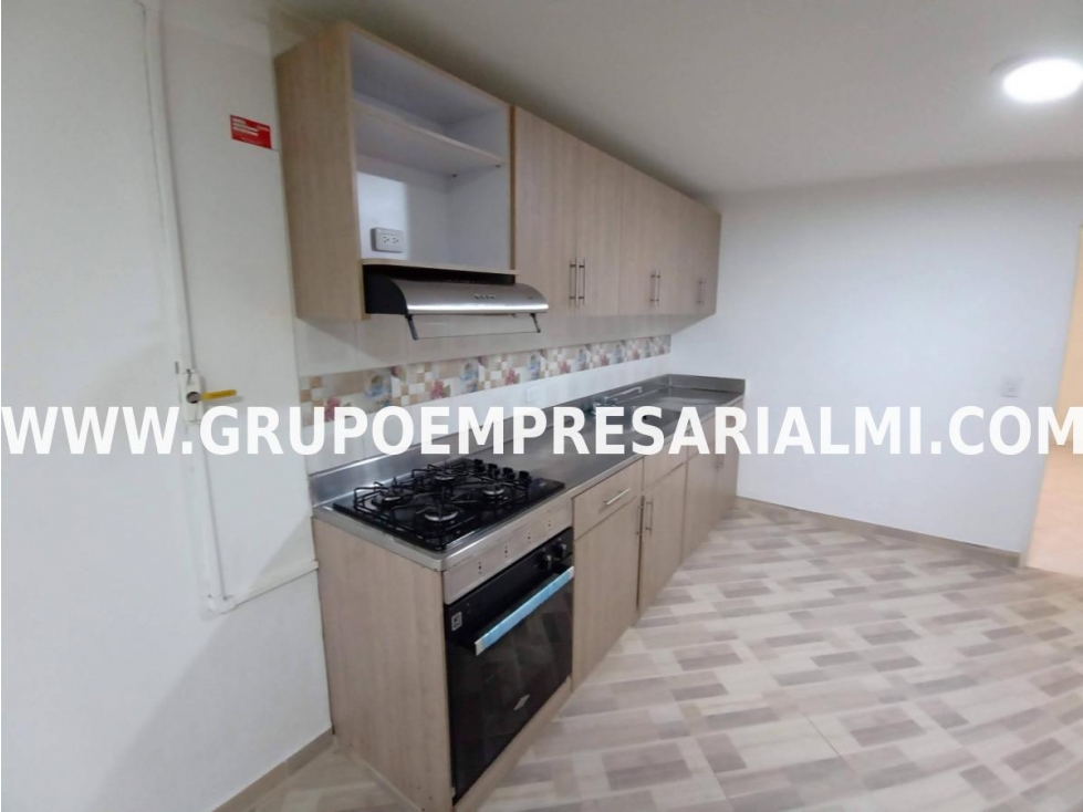HERMOSO APARTAMENTO EN VENTA - SECTOR CONQUISTADORES COD: 30458