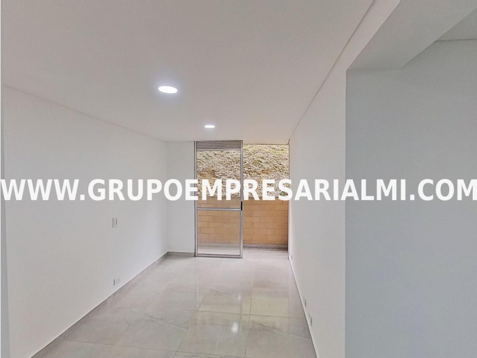 HERMOSO APARTAMENTO EN VENTA - SECTOR ROBLEDO PAJARITO COD: 29484
