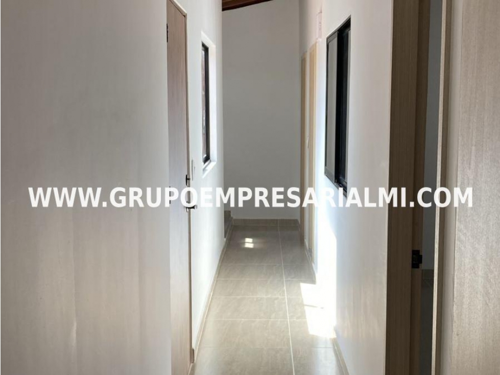 HERMOSO APARTAMENTO EN VENTA - SECTOR VILLA HERMOSA COD: 30926 — foto 2