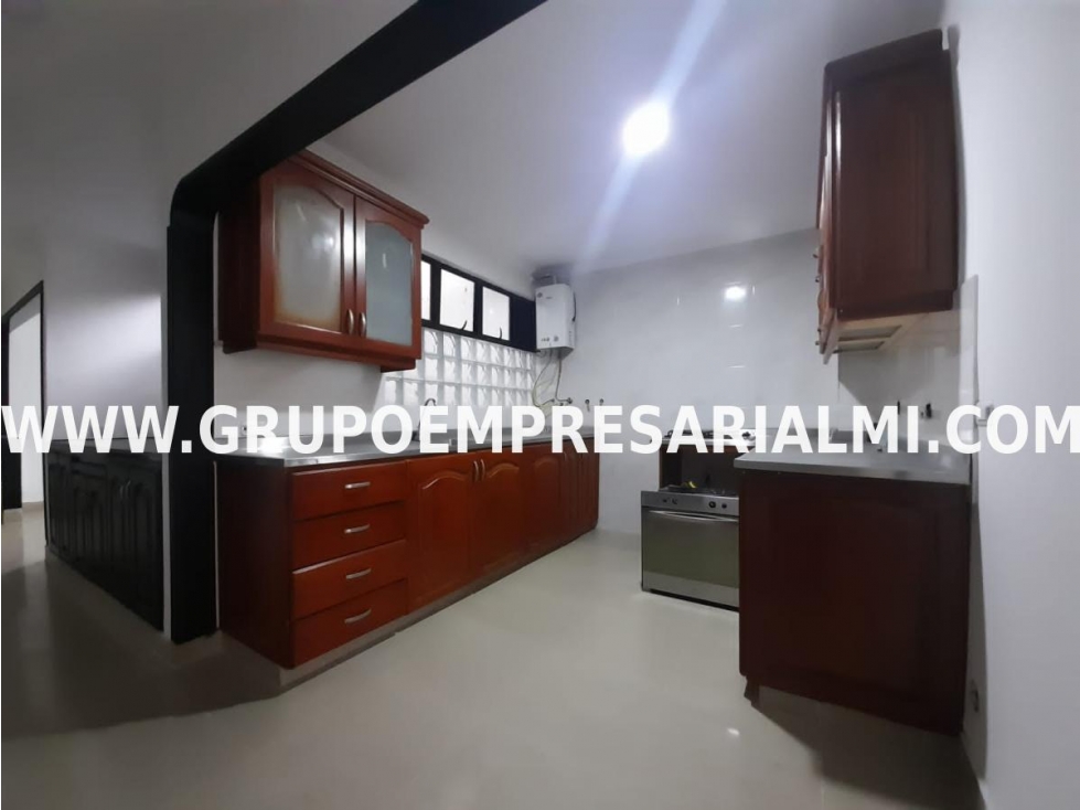 HERMOSO APARTAMENTO EN VENTA - SECTOR EL PORTAL COD: 30980 — foto 2