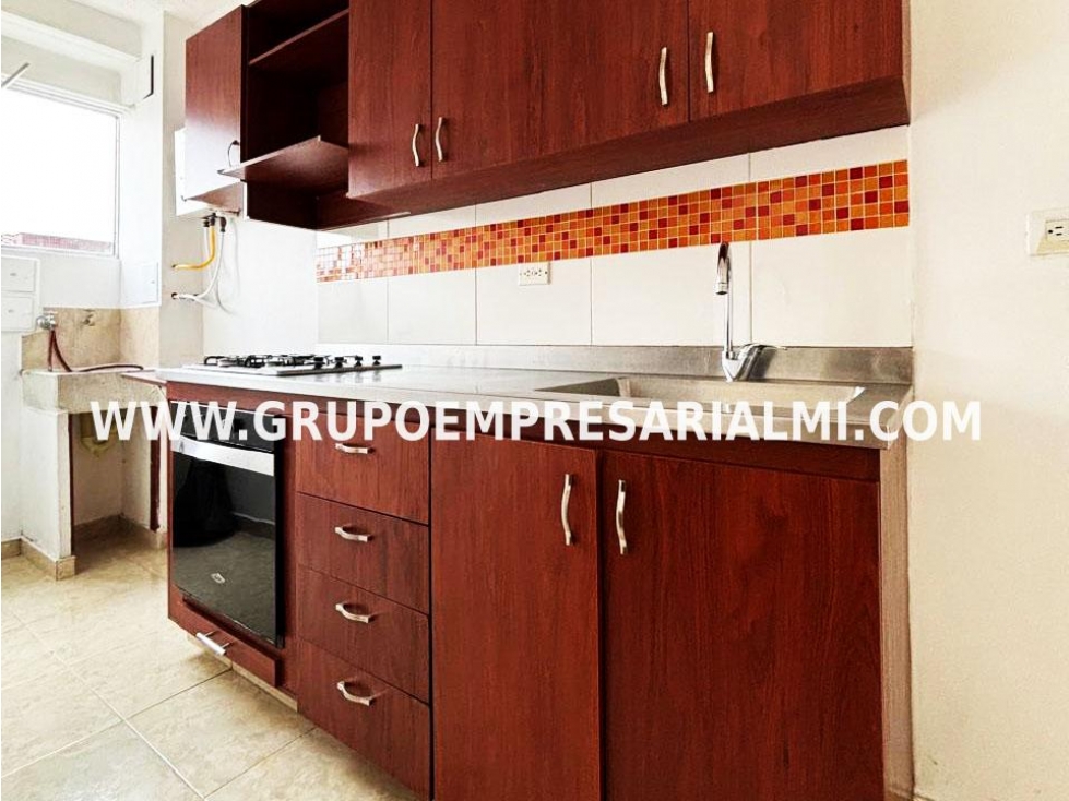 HERMOSO APARTAMENTO EN VENTA - SECTOR LAURELES COD: 31005 — foto 3