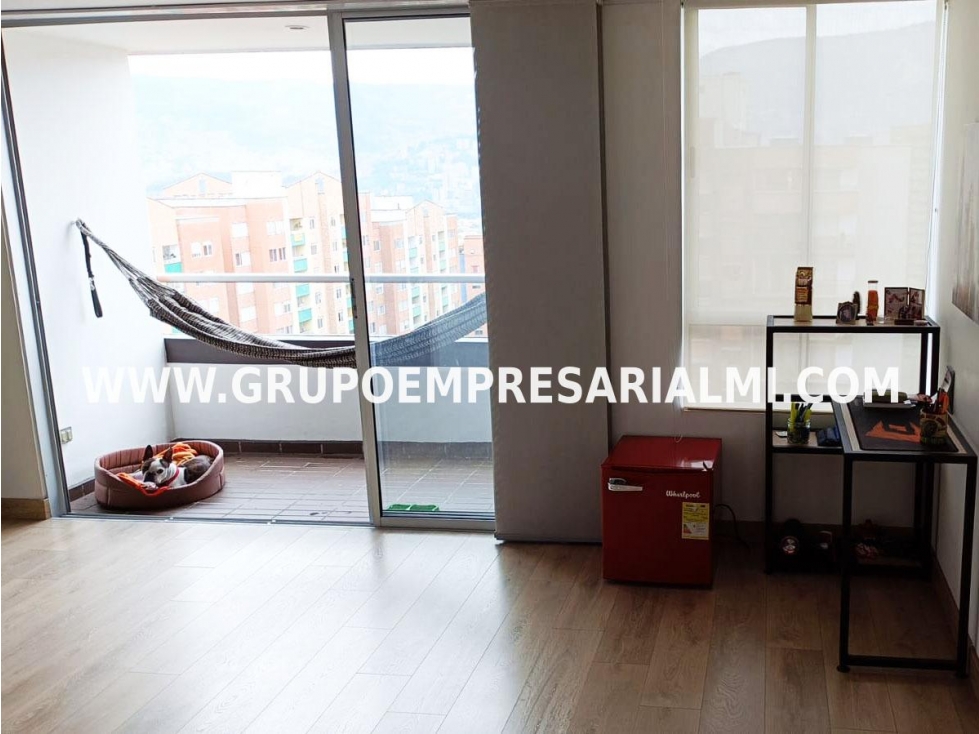 HERMOSO APARTAMENTO EN VENTA - SECTOR LOMA DE LOS BERNAL ,COD: 31272 — foto 5