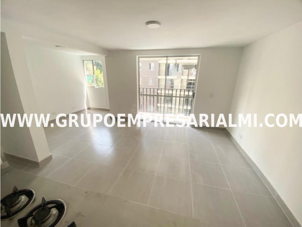 HERMOSO APARTAMENTO EN VENTA - SECTOR MARÍA AUXILIADORA COD: 31423