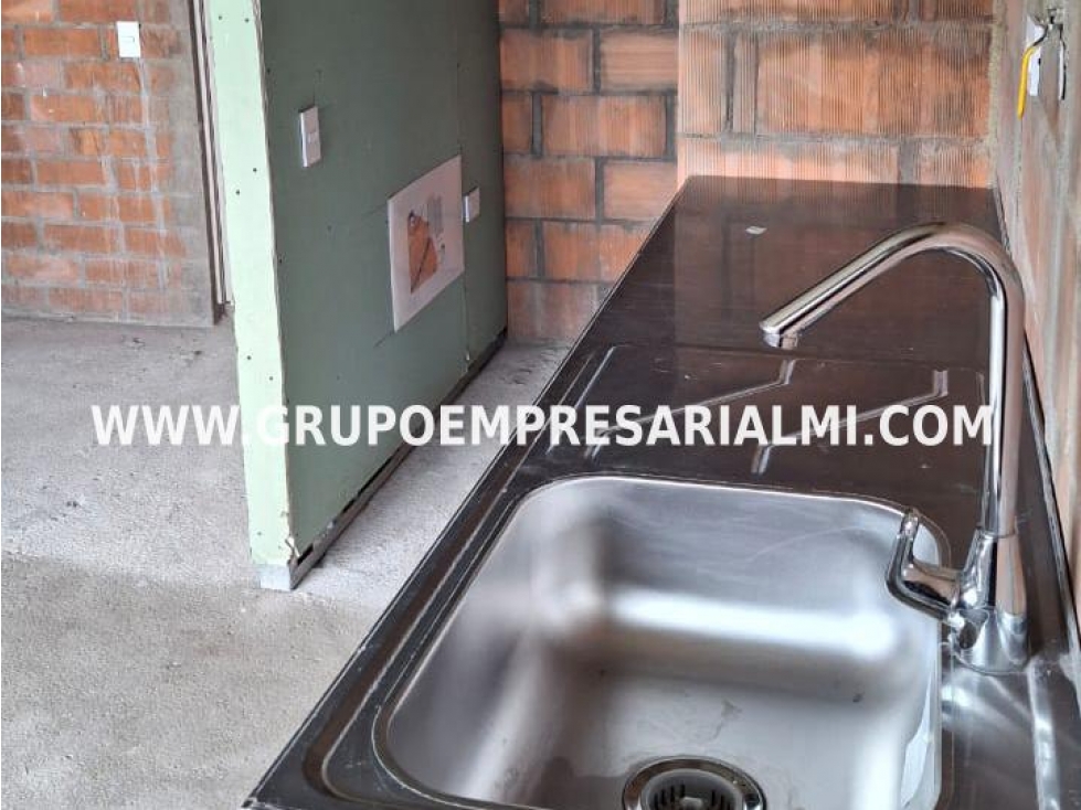 HERMOSO APARTAMENTO EN VENTA - SECTOR FABRICATO COD: 32064 — foto 4