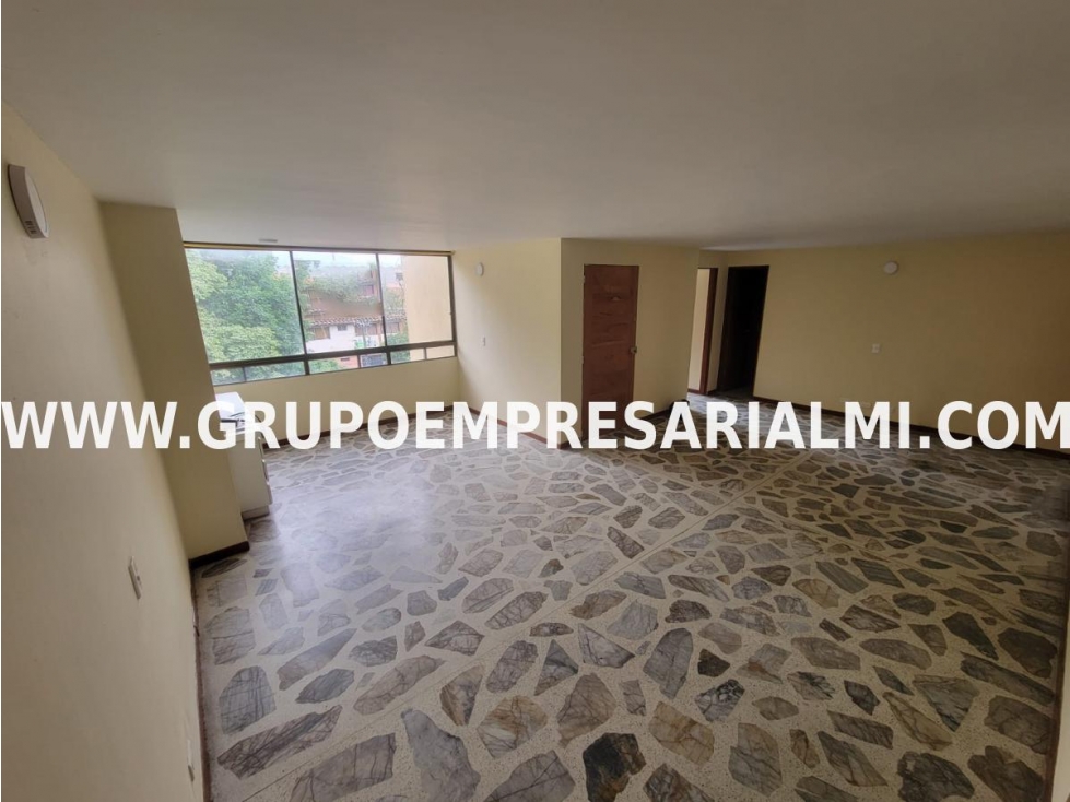 HERMOSO APARTAMENTO EN VENTA - SECTOR SIMÓN BOLÍVAR COD: 31875