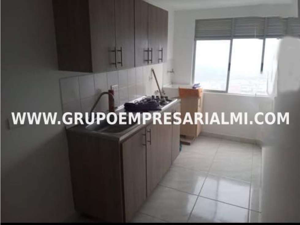 HERMOSO APARTAMENTO EN VENTA - SECTOR LORETO COD: 32525 — foto 3