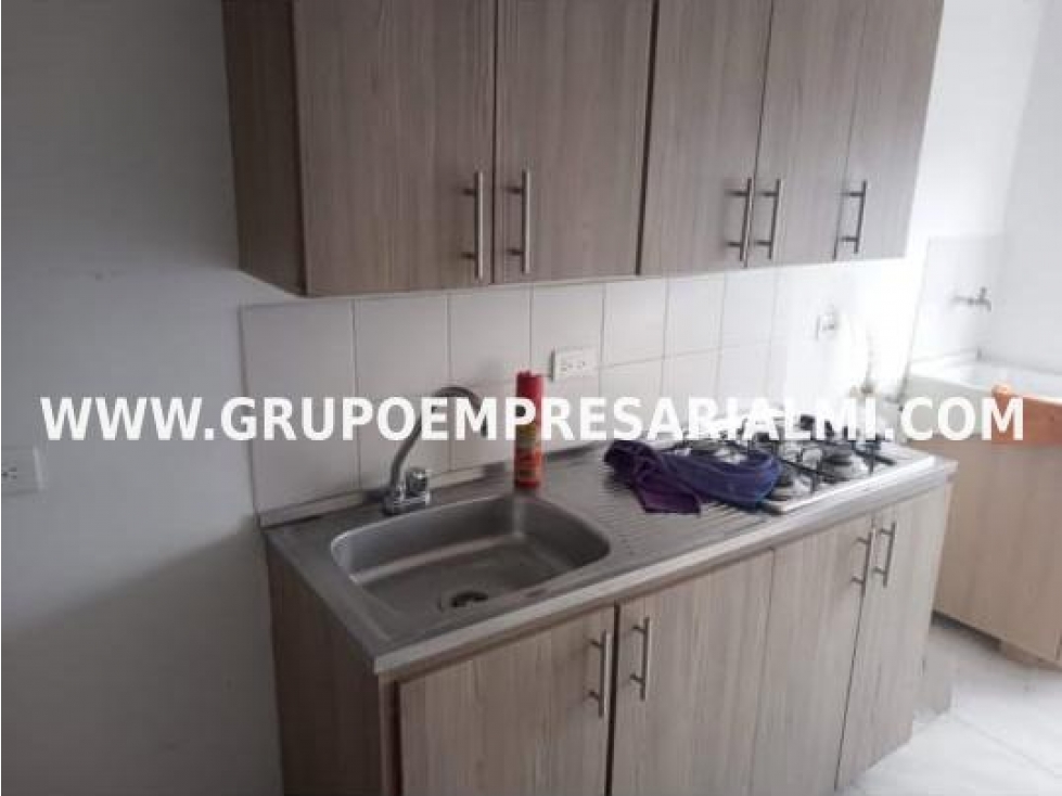HERMOSO APARTAMENTO EN VENTA - SECTOR LORETO COD: 32525 — foto 4