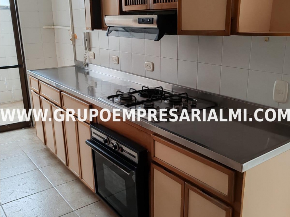 HERMOSO APARTAMENTO EN VENTA - SECTOR LAURELES COD: 32909 — foto 4
