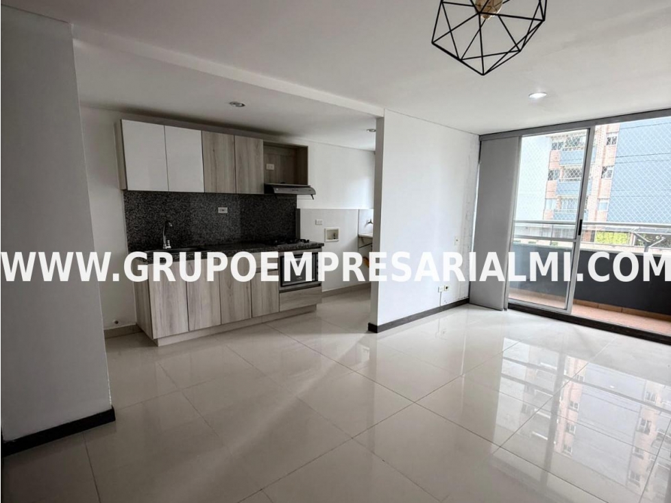 HERMOSO APARTAMENTO EN VENTA - SECTOR AVES MARÍA COD: 33032