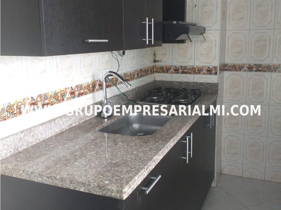 HERMOSO APARTAMENTO EN VENTA - SECTOR LA POLA COD: 33919 — foto 3