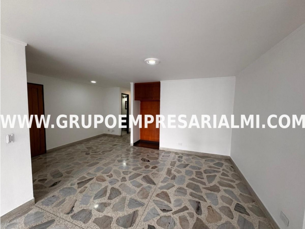 HERMOSO APARTAMENTO EN VENTA - SECTOR CONQUISTADORES COD: 33720 — foto 2
