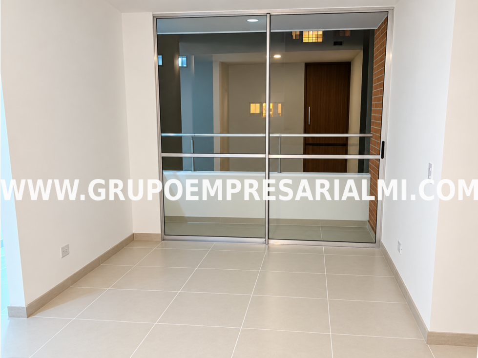 HERMOSO APARTAMENTO EN VENTA - SECTOR EL POBLADO COD: 34201 — foto 4