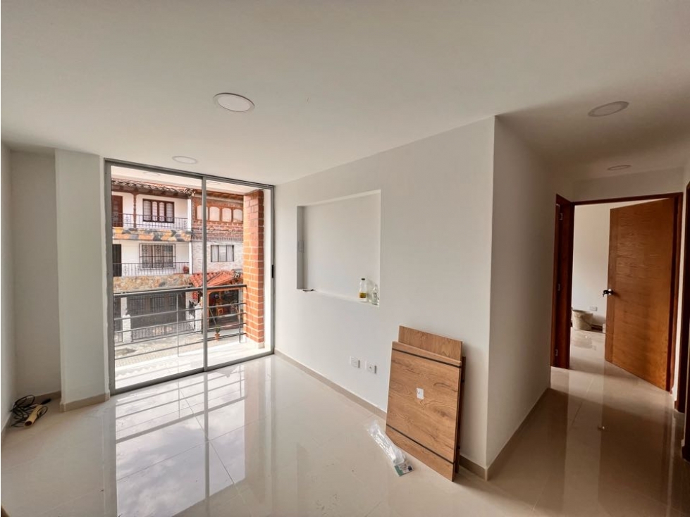 HERMOSO APARTAMENTO EN VENTA CON EXCELENTE UBICACIÓN CARMEN DE VÍBORAL — foto 2