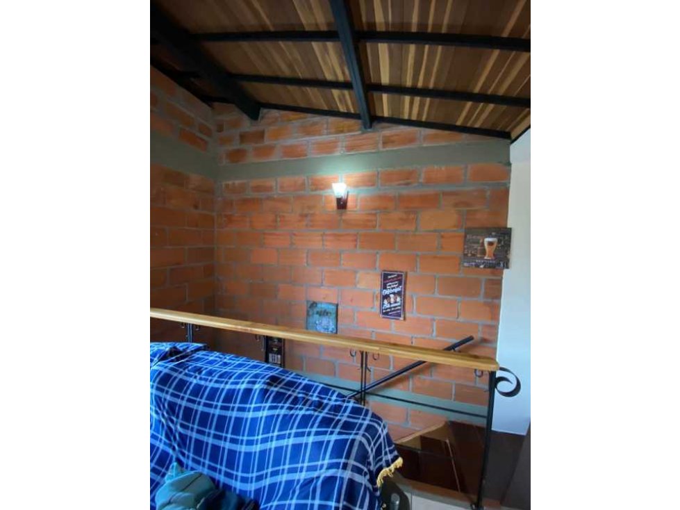 HERMOSO APARTAMENTO EN VENTA EN SEGUNDO PISO CON MANSARDA - PRECIO — foto 4