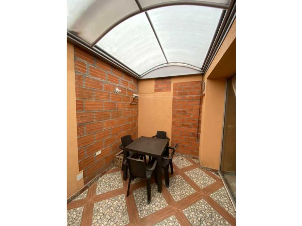 HERMOSO APARTAMENTO EN VENTA EN SEGUNDO PISO CON MANSARDA - PRECIO — foto 5