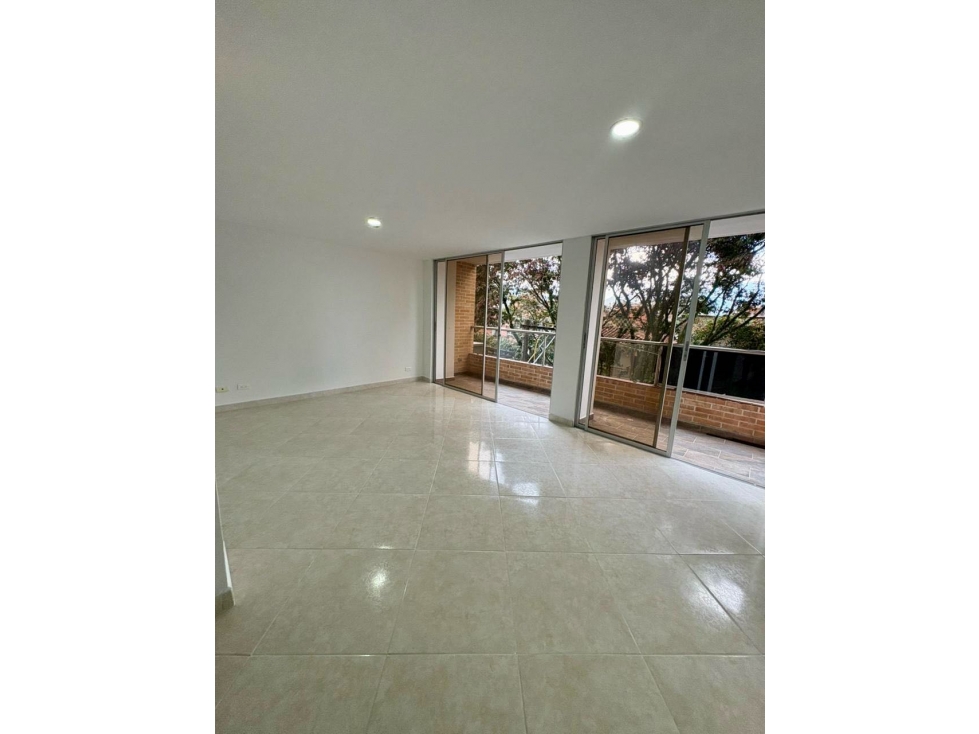 Hermoso apartamento en venta en Envigado - la magnolia — foto 2