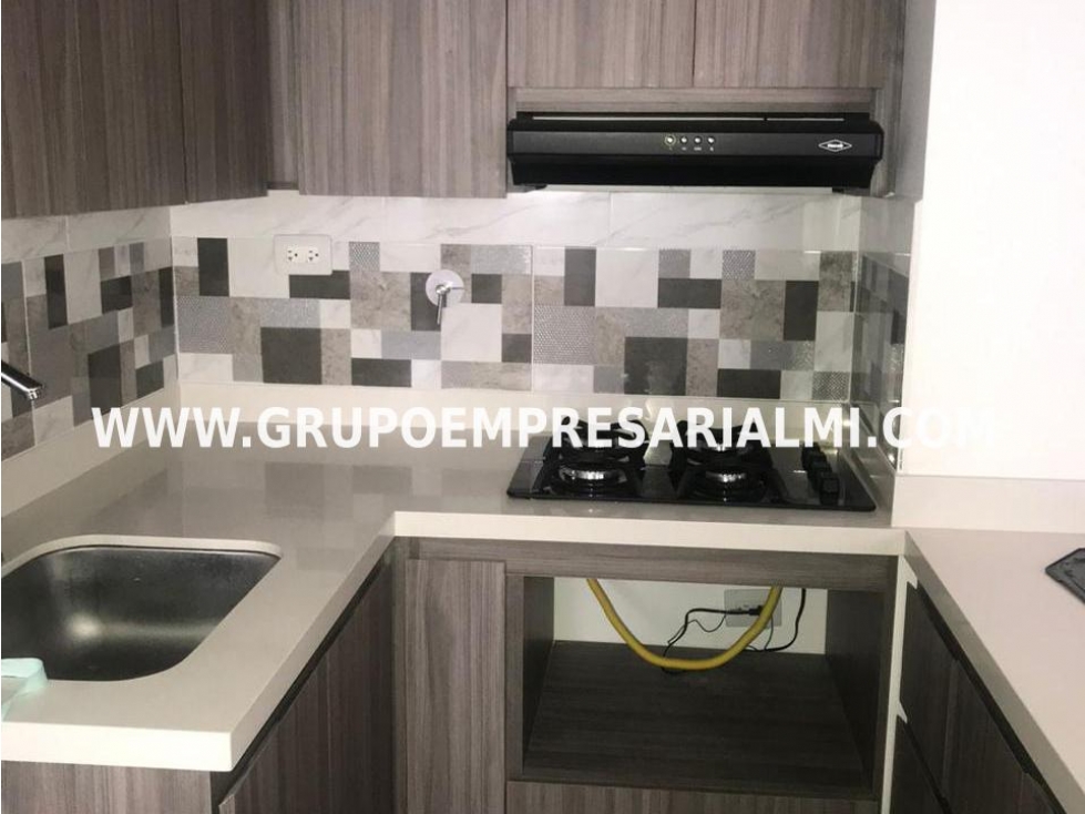 HERMOSO APARTAMENTO EN VENTA- SECTOR ROBLEDO PAJARITO COD: 29429 — foto 3