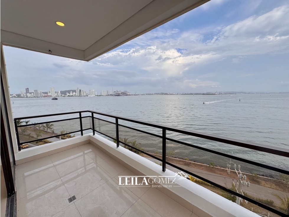 Apartamento En Venta Frente a la Bahía en Bocagrande