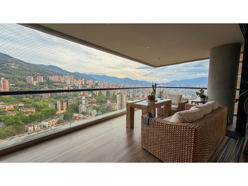 HERMOSO APARTAMENTO EN VENTA EN LA ASOMADERA/ EL POBLADO — foto 3