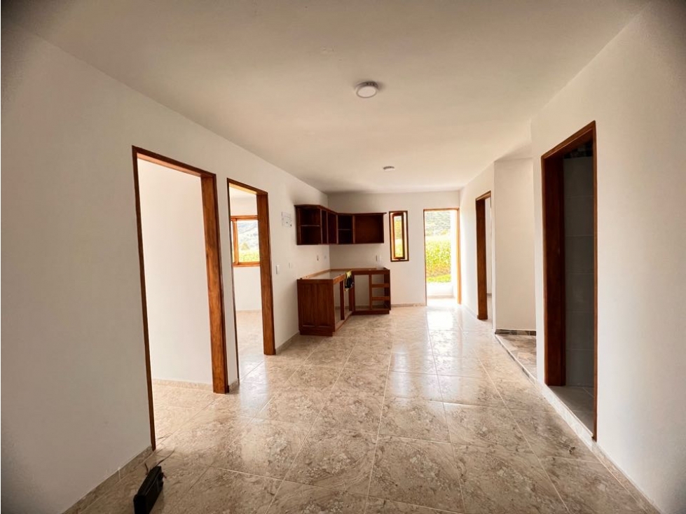 HERMOSO APARTAMENTO MEDIANERO EN TERCER PISO EN VENTA - EL CARMEN VIB.