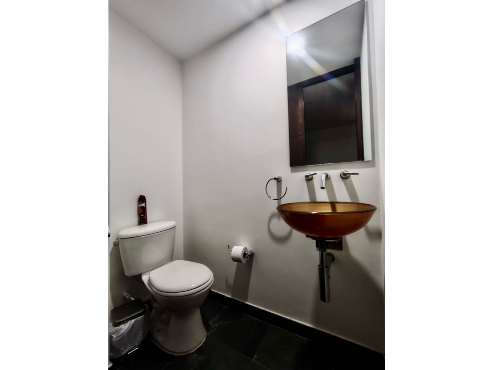 HERMOSO APARTAMENTO REMODELADO - LA CAROLINA — foto 3