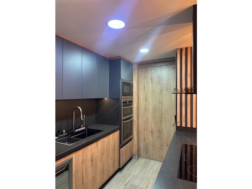 HERMOSO APARTAMENTO LOMA DE LAS BRUJAS MODERNO PISO 6 Y ÚLTIMO PISO — foto 5